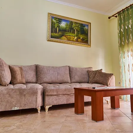 Kalpazo Skanderbeg Square Apartment *